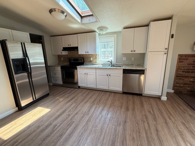 Photo - Newly Remodeled 3 Bedroom Home