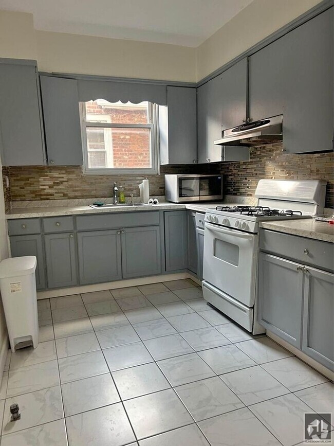 Building Photo - CRESCENT STREET Rental