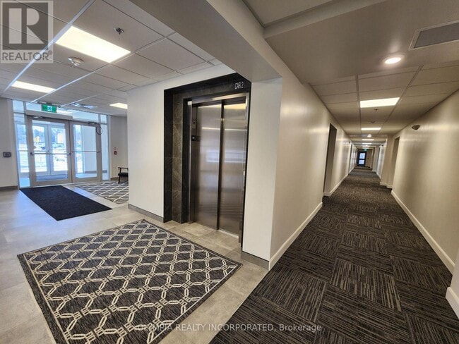 Photo - 5629 Swayze Dr Unité A301