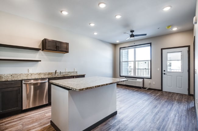 Photo - Mill City - Bldg. 02