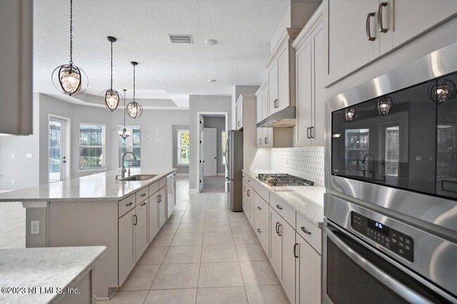 Photo - 26 Woodview Ct