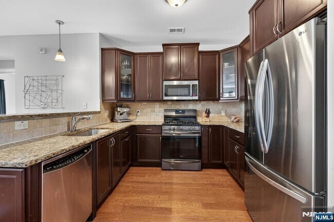 Photo - 443 2nd St Unit 406