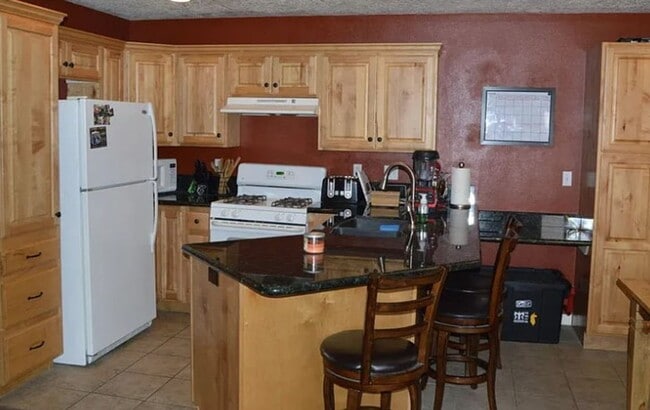 Photo - Beautiful 4 Bed, 2.5 Bath Home in the Cove Subdivision in Cedar City!