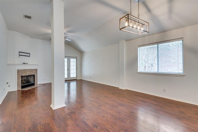 Photo - 1723 Rosenborough Ln S