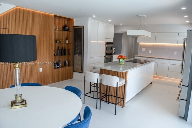 Photo - 1240 NE 27th Way
