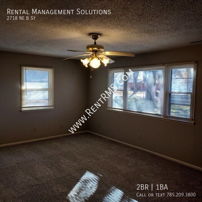 *OAKLAND AREA* 2718 NE B St 2 BED/1 BATH Rental House Rental in Topeka, KS