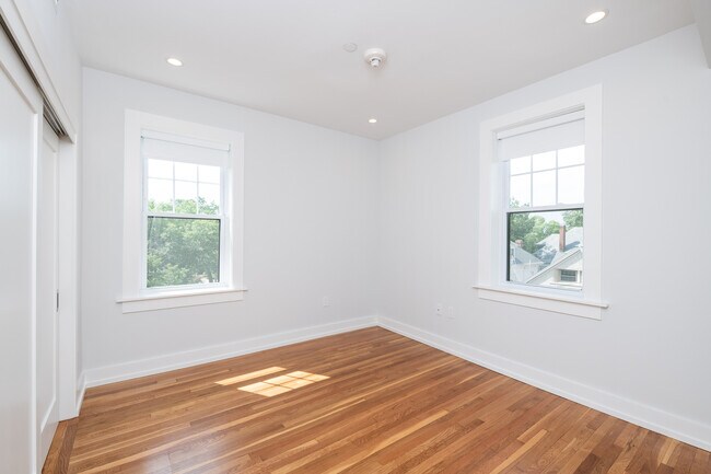 Photo - 16 Forest St Unit 43