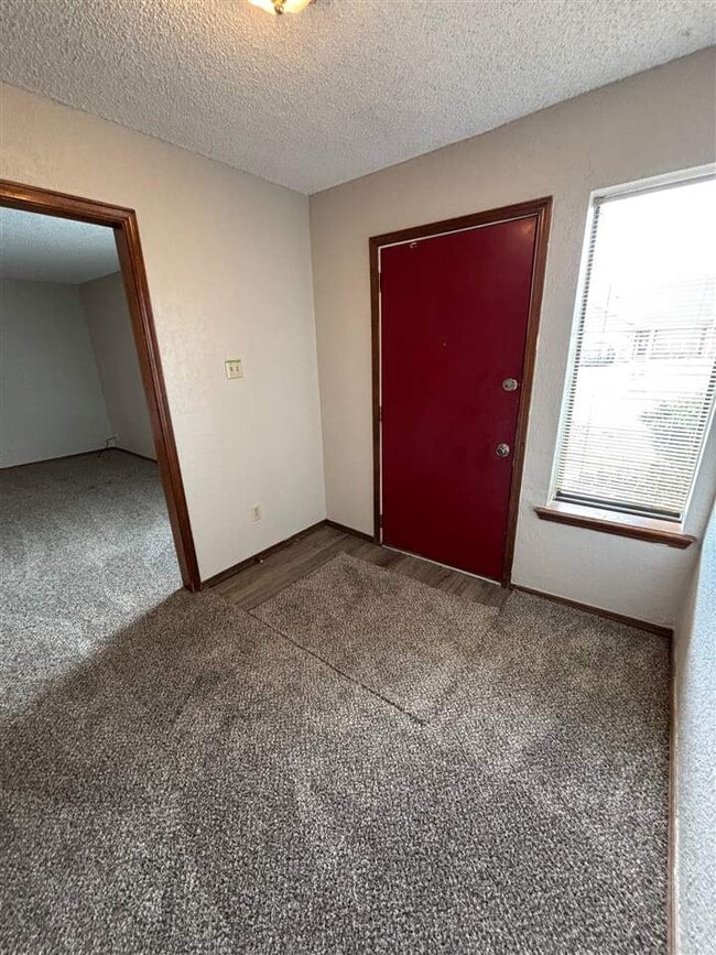 Photo - 901 NE Tortoise Dr