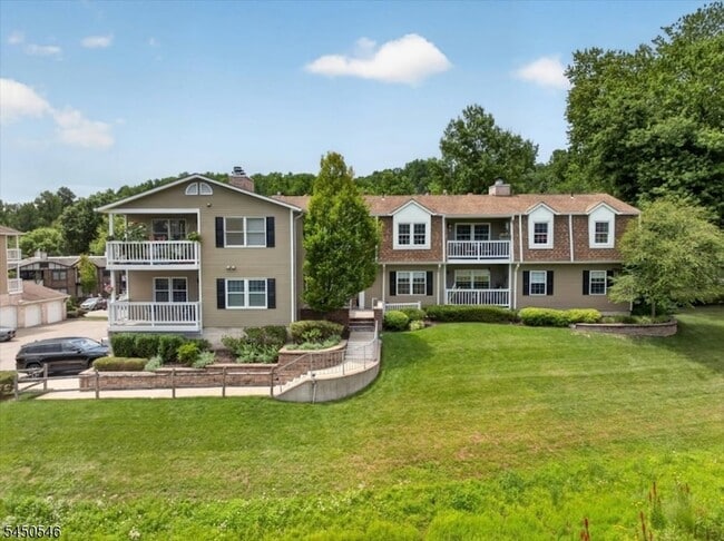 Photo - 24B Heritage Dr