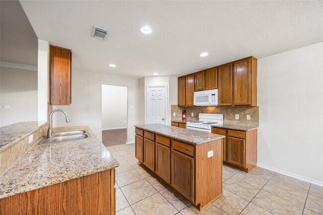 Photo - 15410 Redbud Dale Ct