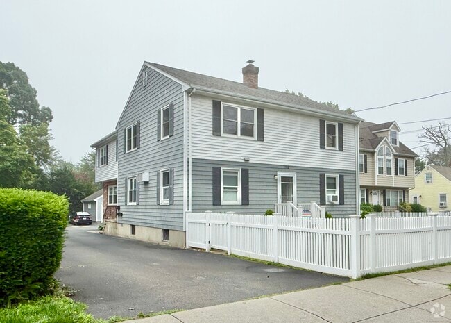 Building Photo - 162 Seaside Ave Unit 3 Rental