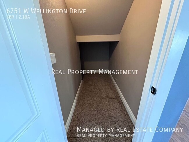 Photo - 6751 W Wellington Dr