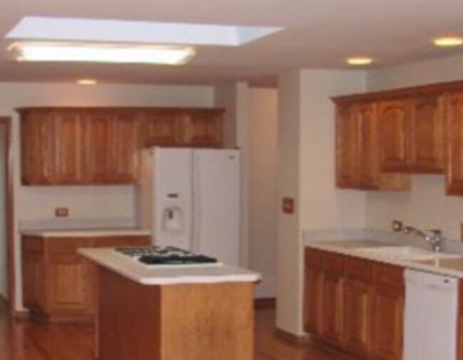 Photo - 14150 Kenton Ave