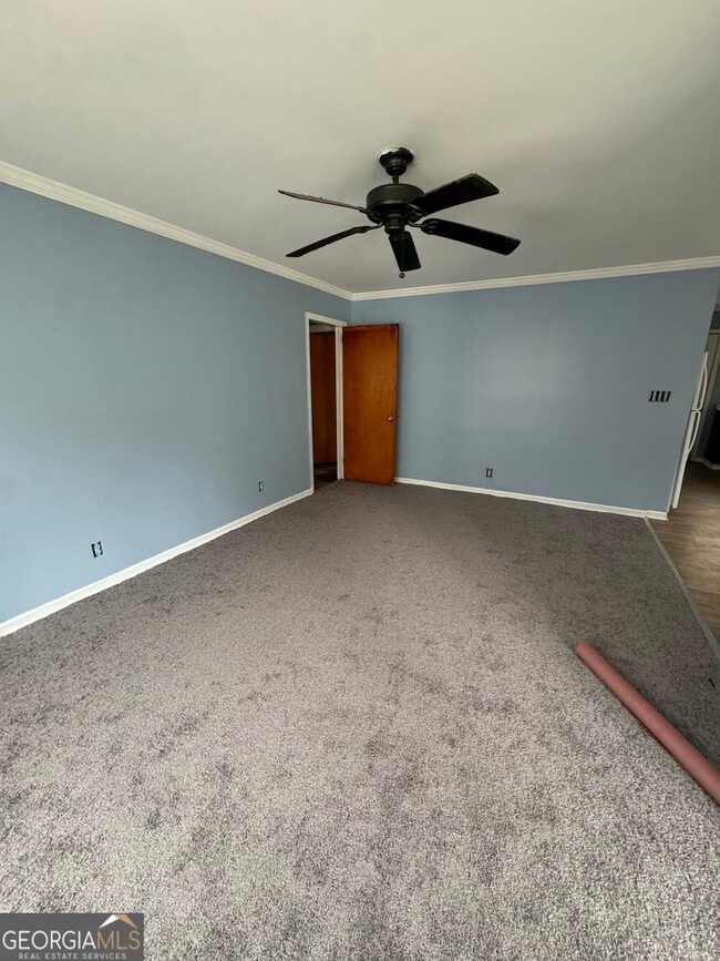 Photo - 2117 Knightsbridge Rd