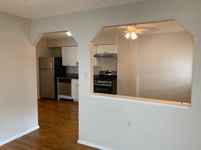 Photo - 50 Oliver St Unidad D