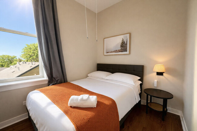 Photo - 736 N Throop St Unidad SI ID1494909P