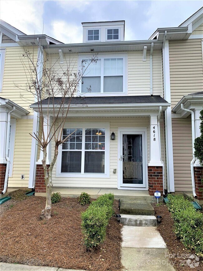 Stoney Pointe at Coulwood Nearby Townhomes for Rent Charlotte NC