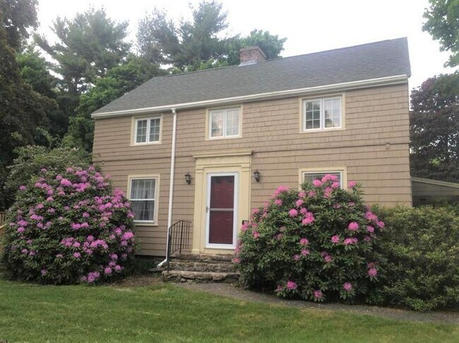 Photo - Charming 4-Bed, 1.5 Baths in Holden, MA