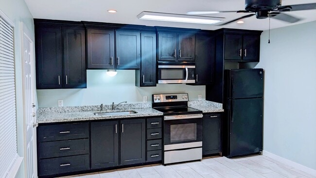 Building Photo - 917 Hendricks Ave Unit B