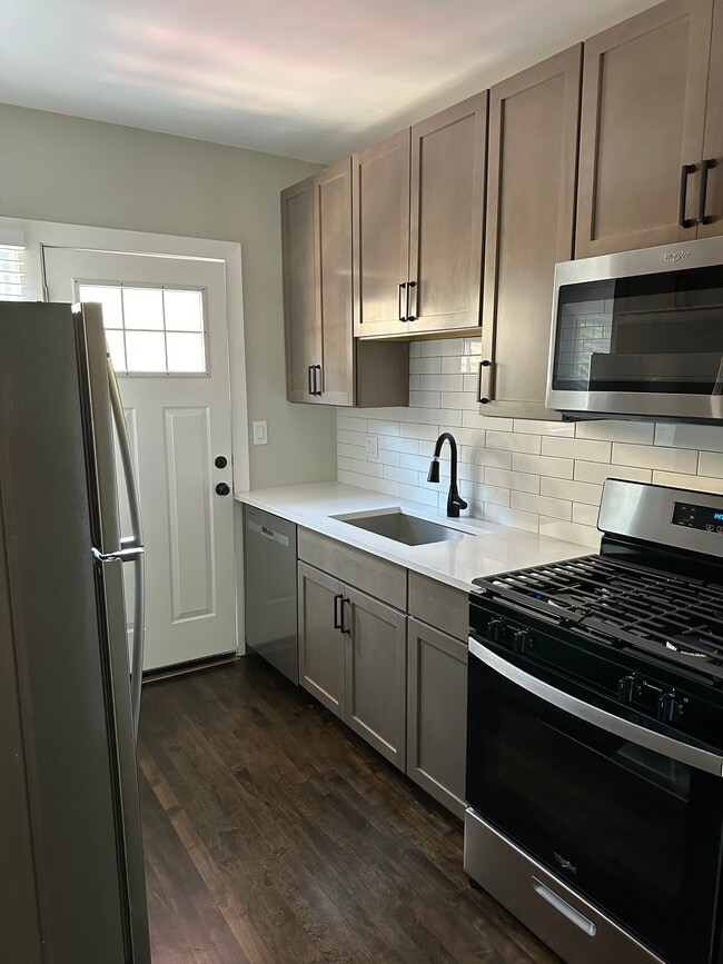 Photo - 2533 Hartery Unit 2537 1