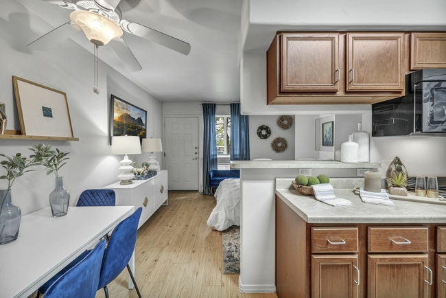 92-web-or-mls-8600-n-lamar-blvd.jpg