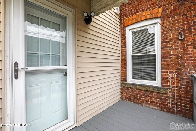 414-416-416 Main St