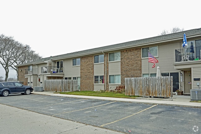 Chateau Rouge Apartments - Chateau Rouge Apartments