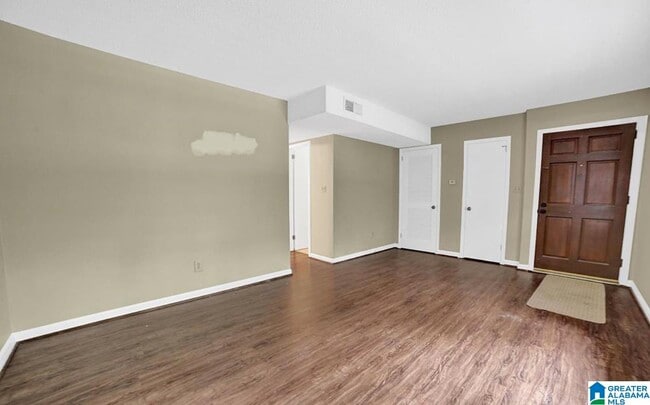 Photo - 1504 Al Seier Rd