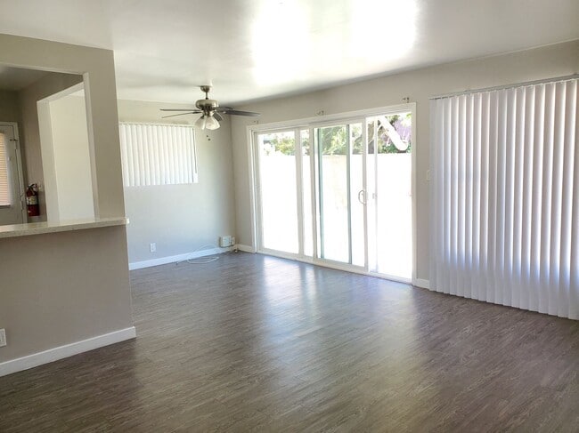 5211 Lenore