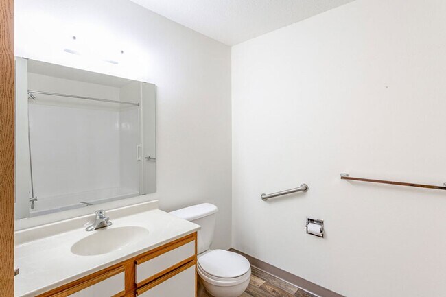 4300 McKenzie Dr SE Unit 304