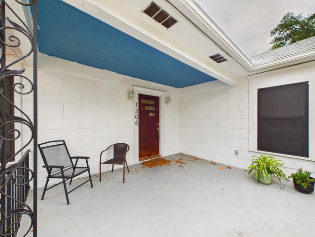 Photo - 1206 E 30th St