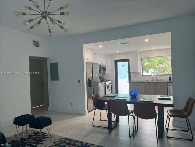 Photo - 14040 NE 16th Ct