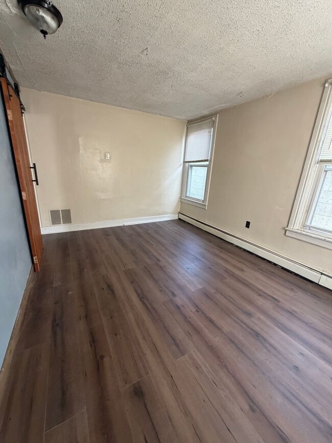 Photo - 16 S Front St Unit E