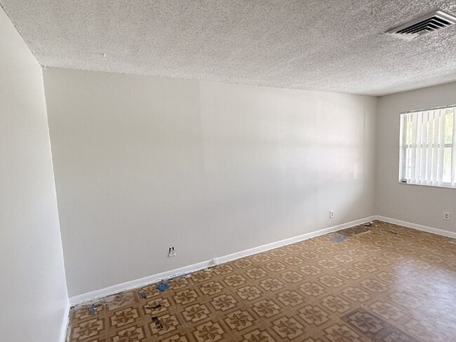 1100 70th St N Unit 2