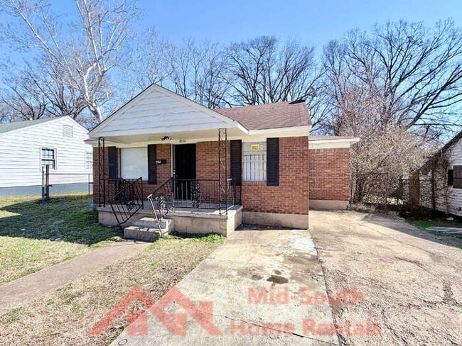 Photo - 2054 Benford St