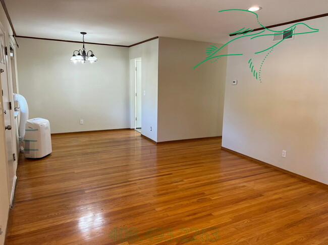 Photo - 7941 Woodlark Way