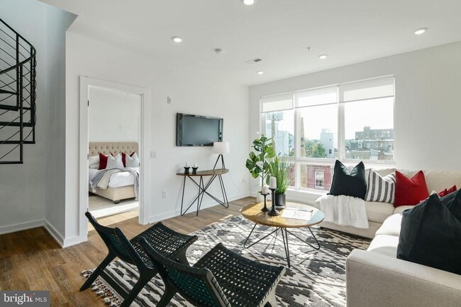 Photo - 2421 N Mascher St Apartment Unit 303