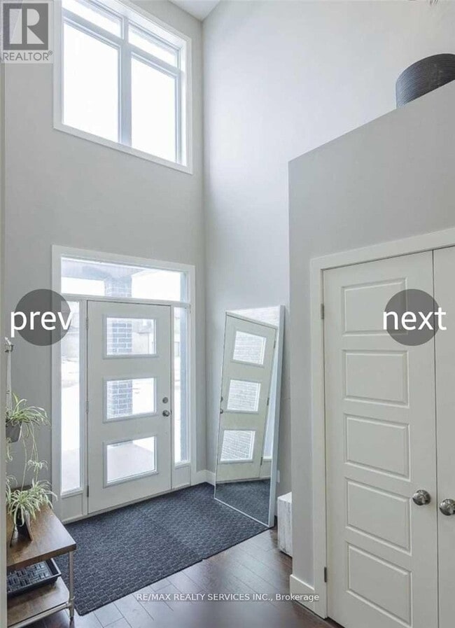 Photo - 1368 Lawson Rd