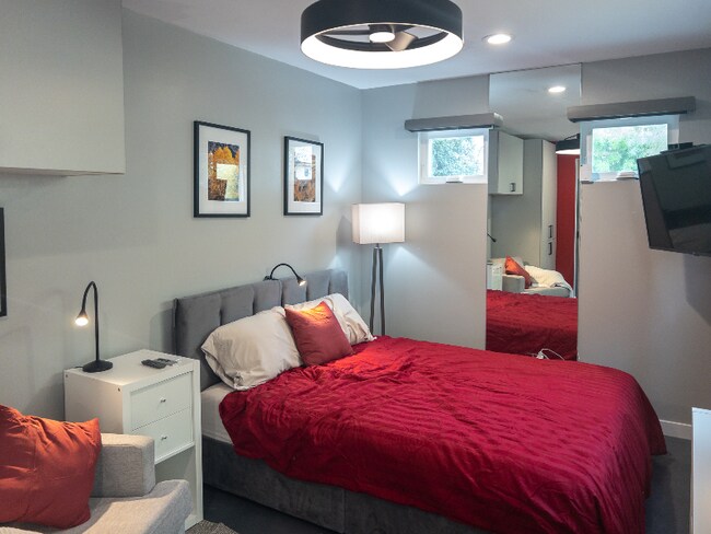 Photo - 3591-9593 45th St