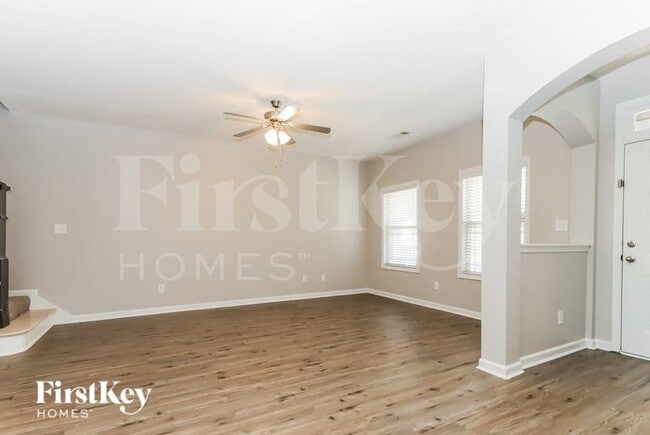 Photo - 115 Macalester Dr