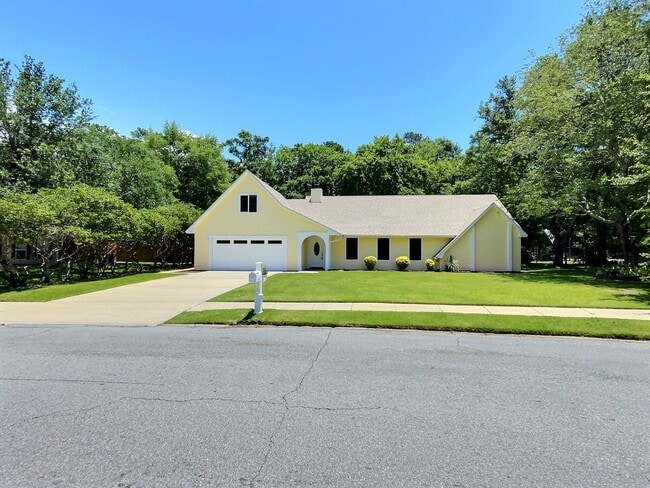 118 Linnet Dr