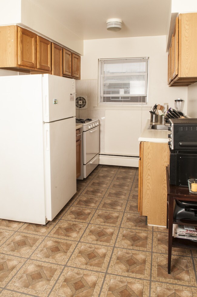 Essex Gardens Apartments Hackensack, NJ