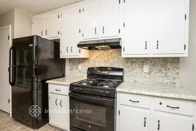 Photo - 2460 Deerfield Dr