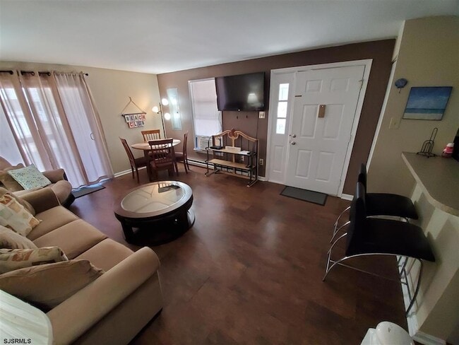 Photo - 9720 Winchester Ave