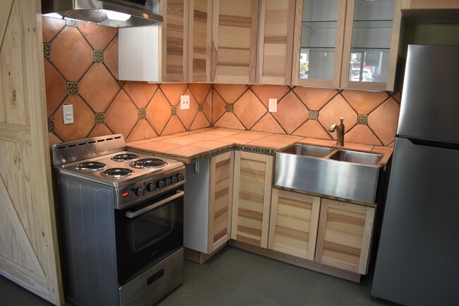 Kitchen area - 8049 Campion Dr