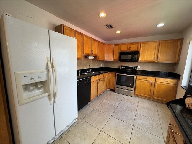 Building Photo - 16360 Water Way Rental