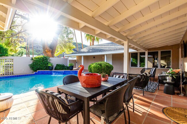14425 N Coral Gables Dr