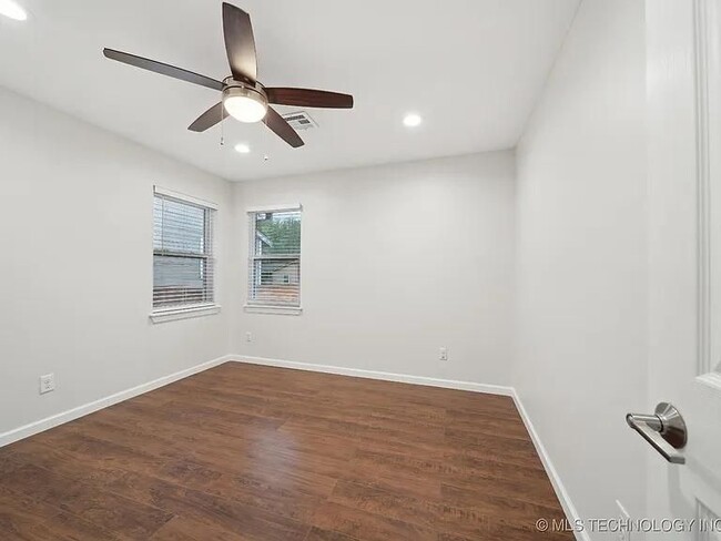 Photo - 1638 E 55th Pl