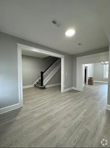 Building Photo - 4 Bedroom 2 Bathroom Rehabbed Rental