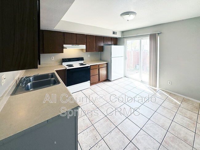 Photo - 347 W Iowa Ave